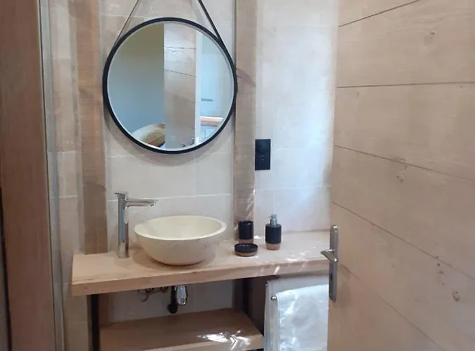 Les Mandarins ベッド・アンド・ブレックファスト Baladou